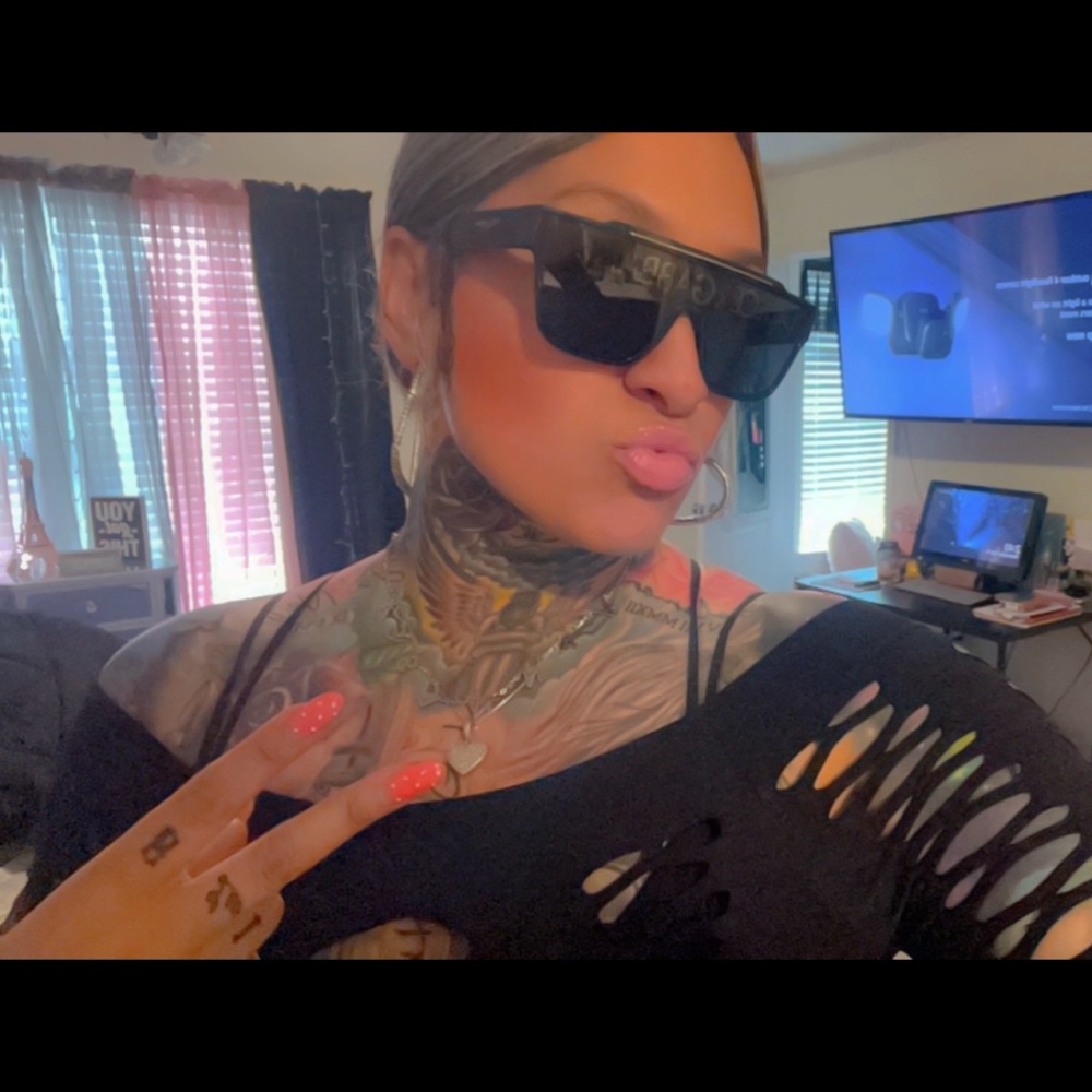 Meet your Posher, Vannessa